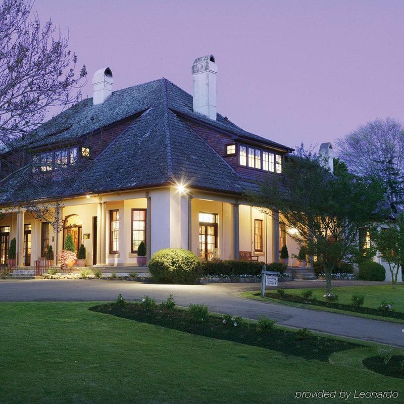 Peppers Manor House Hotel Sutton Forest Екстериор снимка