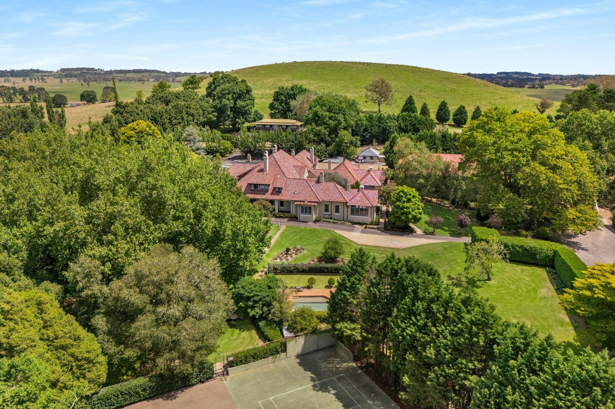 Peppers Manor House Hotel Sutton Forest Екстериор снимка