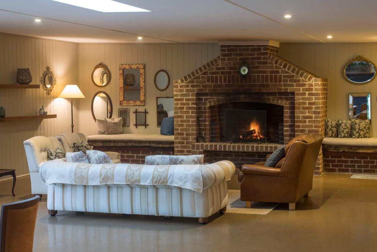 Peppers Manor House Hotel Sutton Forest Екстериор снимка